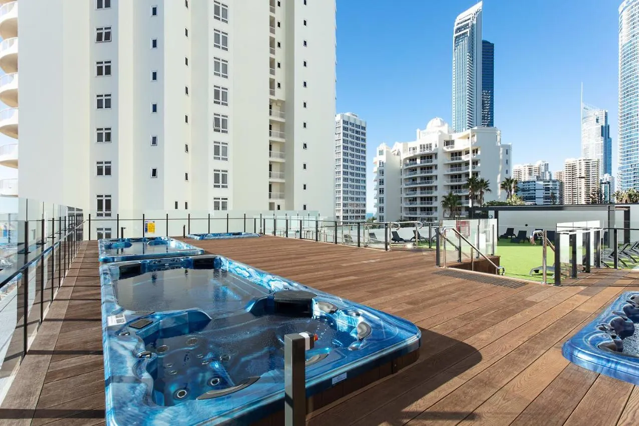 Amazing Oceanview Refurbished Hotel Suite With 2 Beds Private Management Gold Coast Australië